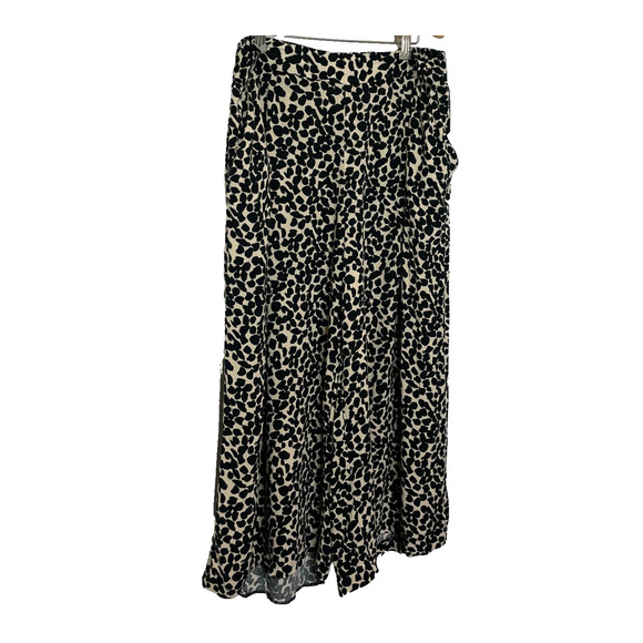 Women's 14 H&M Cheetah Print Brown Flat Front Pull On Cropped Pants - Picture 2 of 5